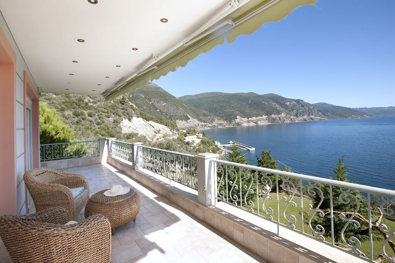 Spacious Villa At Ilia Edipsou