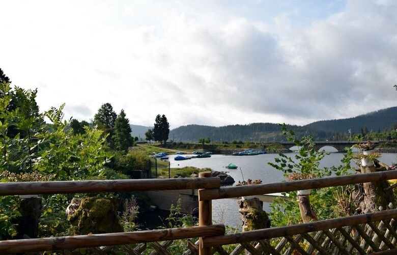 Hotel Pension Am See