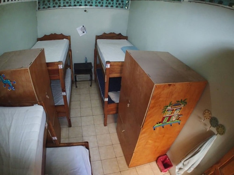 Hostal The Landing Hotel