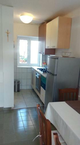 Eleonora Apartments
