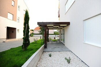 Apartments Hills