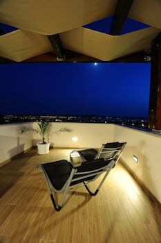 Apartments Hills