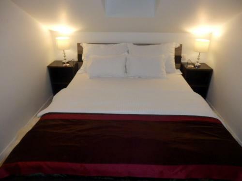 Hostal Adriaticum Luxury Accommodation