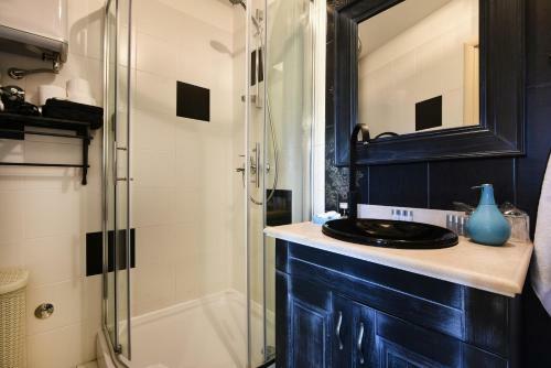 Hostal Adriaticum Luxury Accommodation