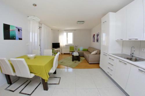 Lila Apartments 2