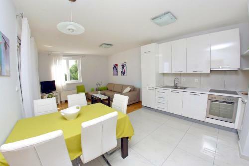 Lila Apartments 2
