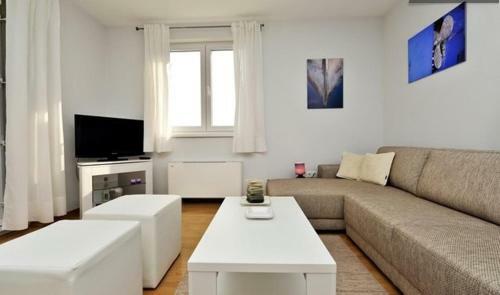 Lila Apartments 2