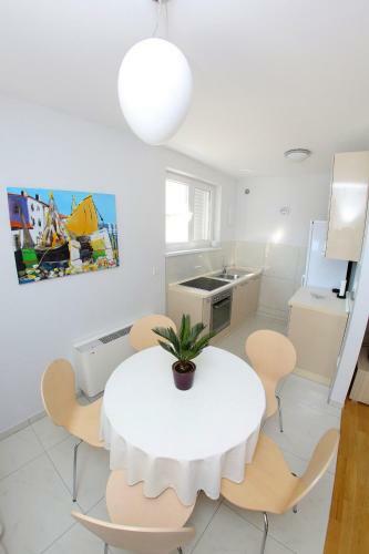 Lila Apartments 2