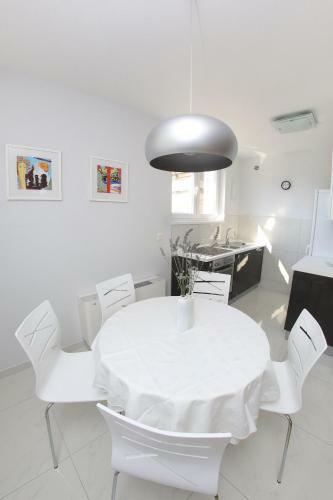 Lila Apartments 2