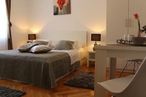 Apartamentos Downtown Main Street Studio