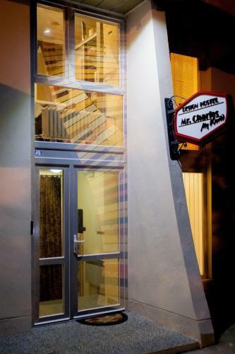 Design Hostel Mr.charles