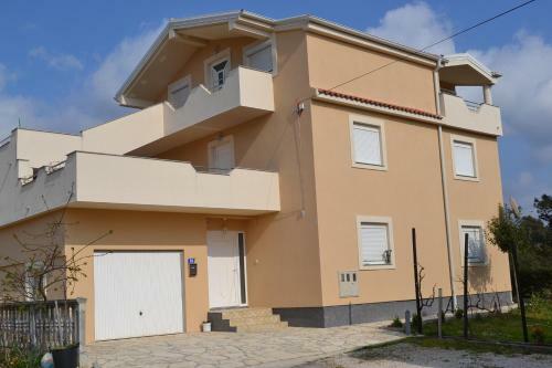 Apartments Danijela