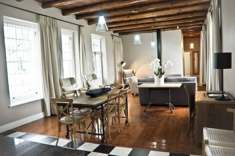Hotel Laborie Estate