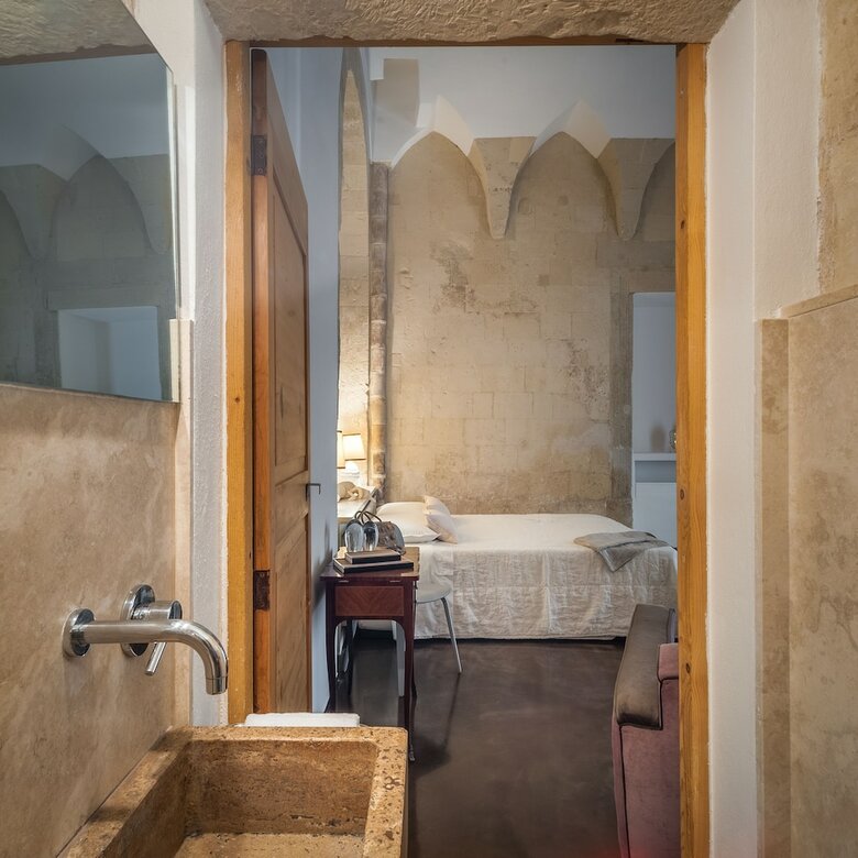 Bed & Breakfast Person�