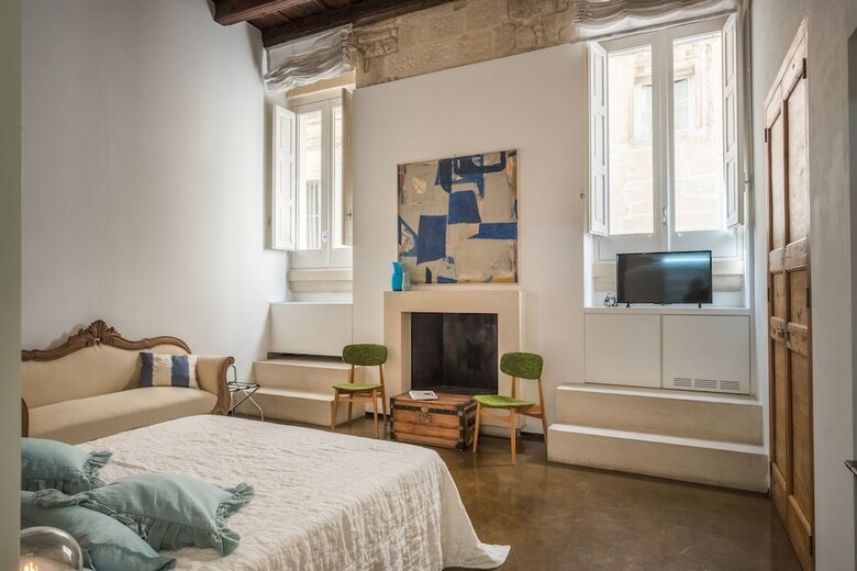Bed & Breakfast Person�