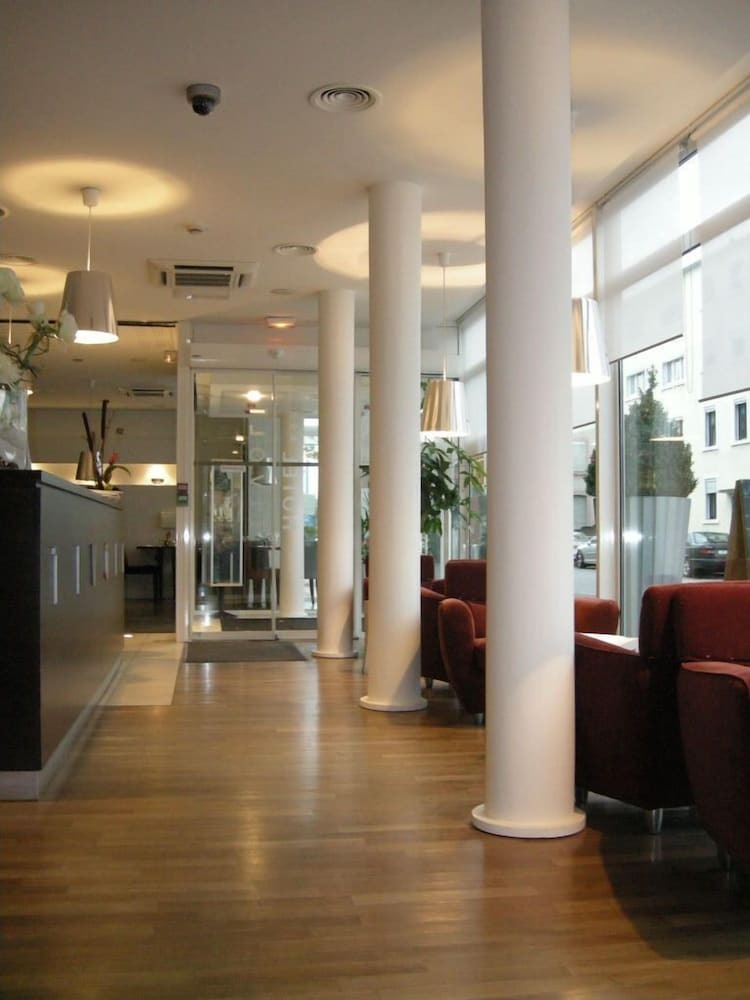 Hotel H�tel Tivoli