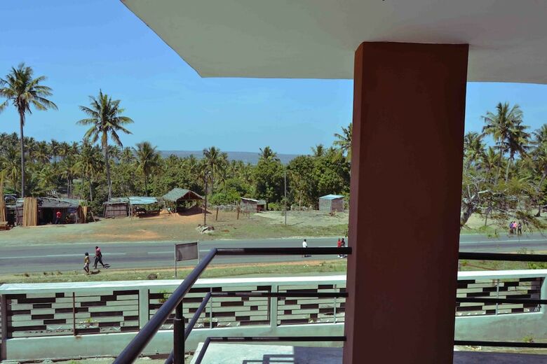 Hotel Square Waves Villa
