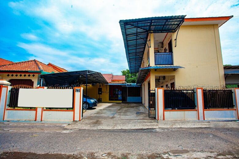 Hotel Spot On 2875 Kost Pandawa