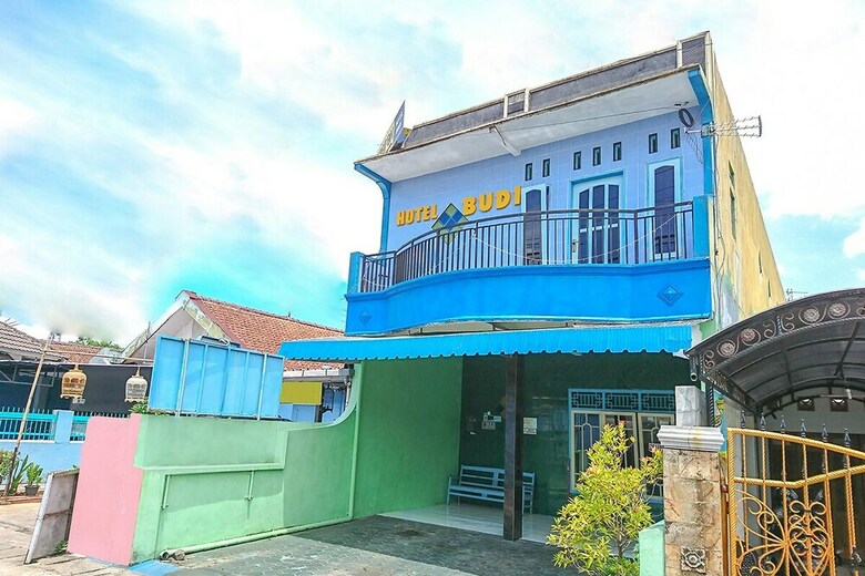 Spot On 2871 Hotel Budi