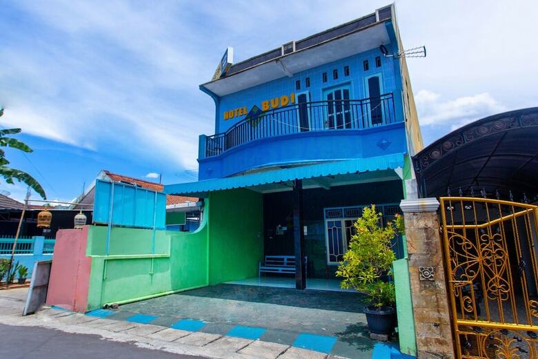 Spot On 2871 Hotel Budi