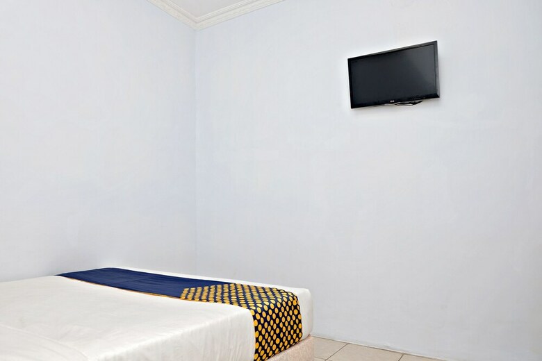 Hostal Spot On 2847 Anggrek Homestay
