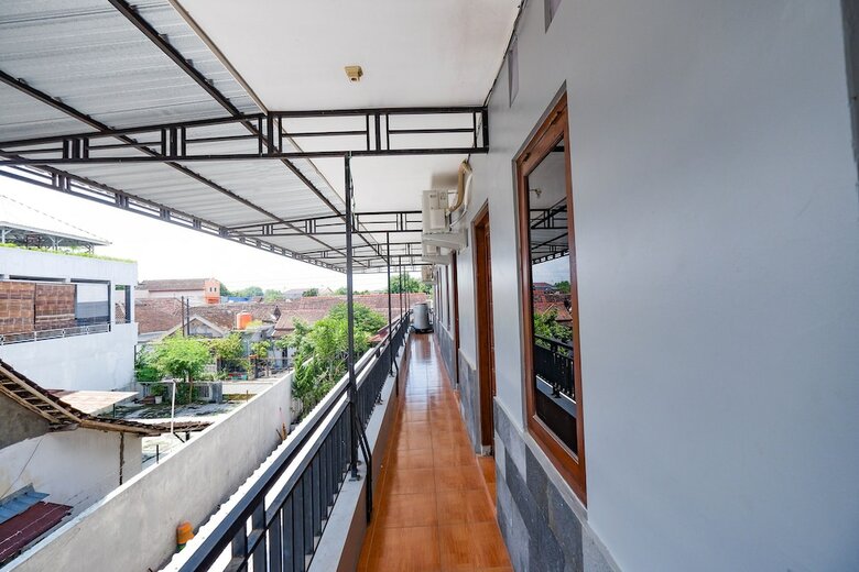 Hotel Oyo 2803 Residence Orchid