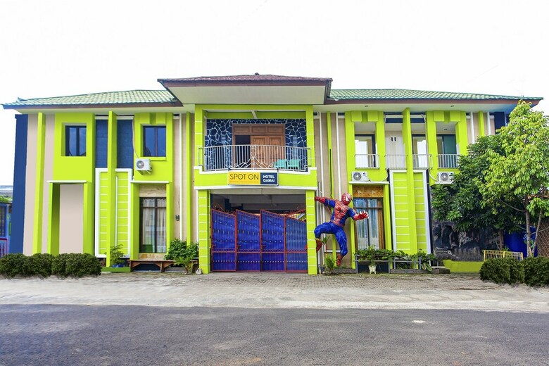 Hostal Spot On 2815 Hotel Damai