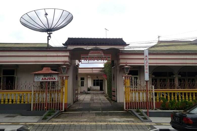 Hostal Spot On 2829 Hotel Arjuna Syariah