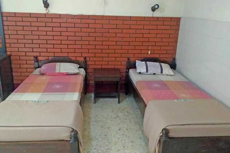 Hostal Spot On 2829 Hotel Arjuna Syariah