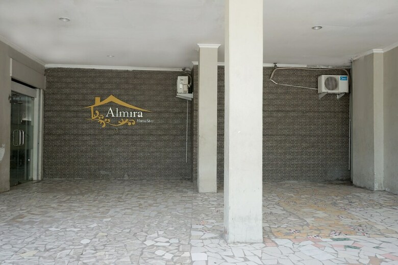 Hotel Almira Homestay