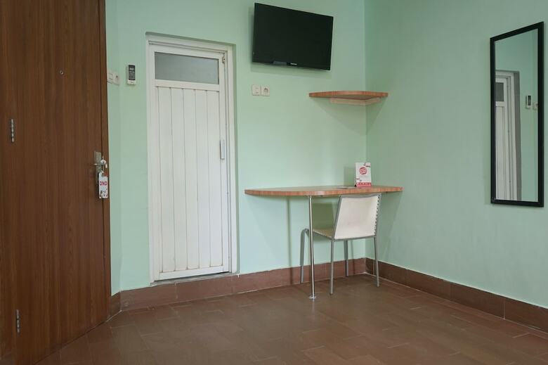 Hotel Almira Homestay