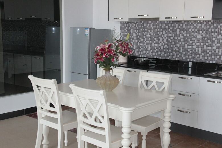 Apartamentos Lh Residence