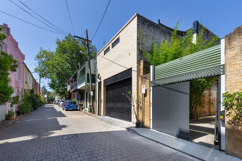 Ultimo 1 Bed. Furnished House W Parking