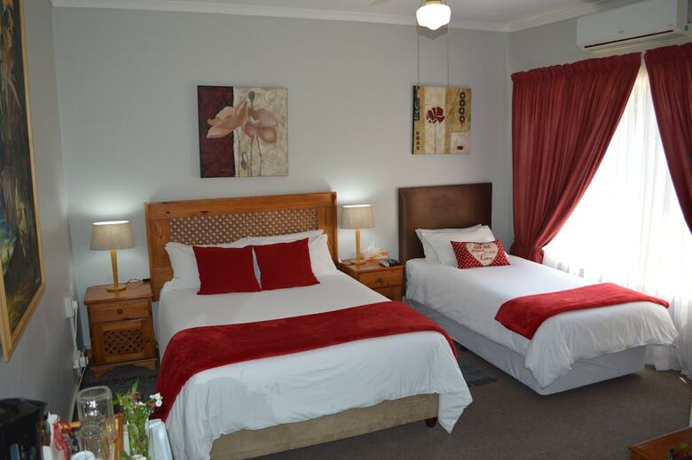 Hotel Aandbloem Guest House