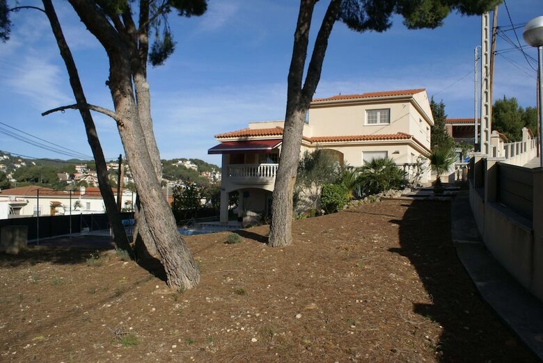 Cubelles Hlclub House