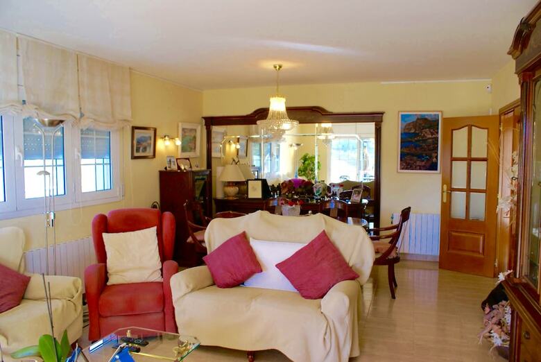 Cubelles Hlclub House