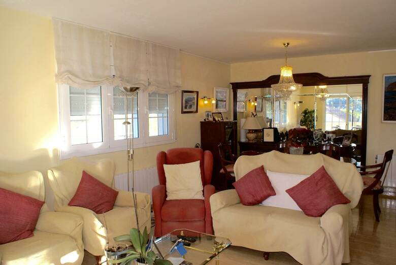 Cubelles Hlclub House