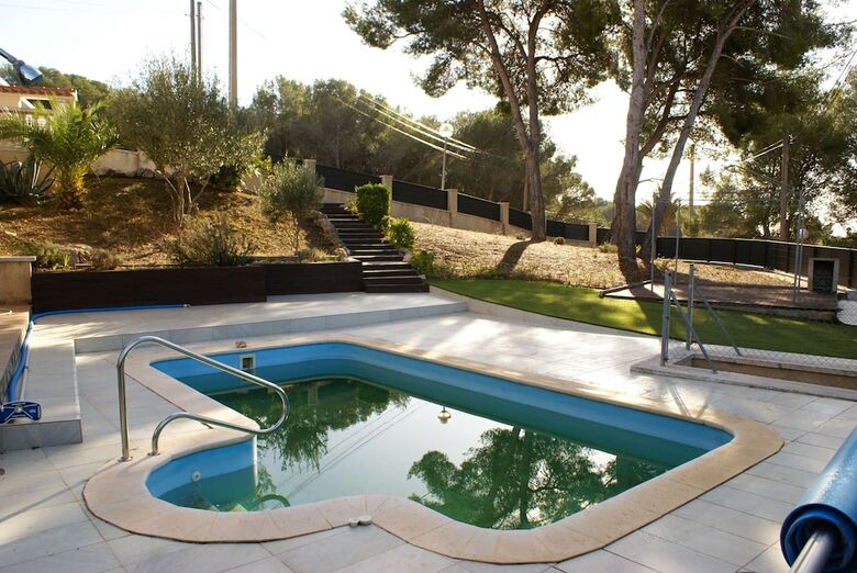 Cubelles Hlclub House