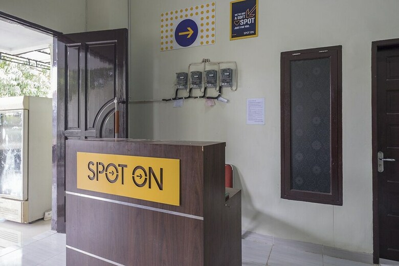 Hotel Spot On 2461 Pondok Haikal Almira