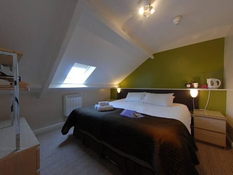Hotel Chiltern Guest House & Holiday Apartment