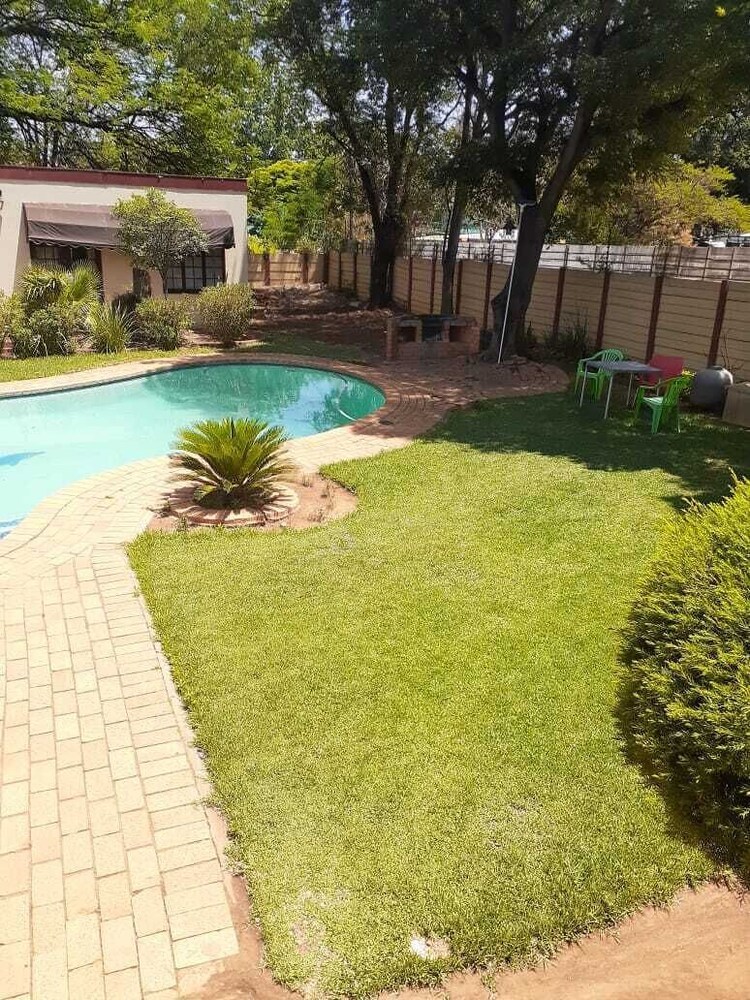 Bed & Breakfast Hazelonz Guest House