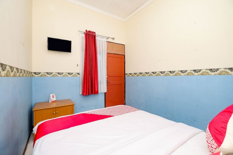 Oyo 2403 Hotel Bip