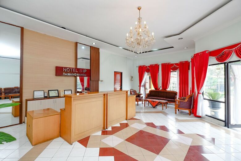 Oyo 2403 Hotel Bip