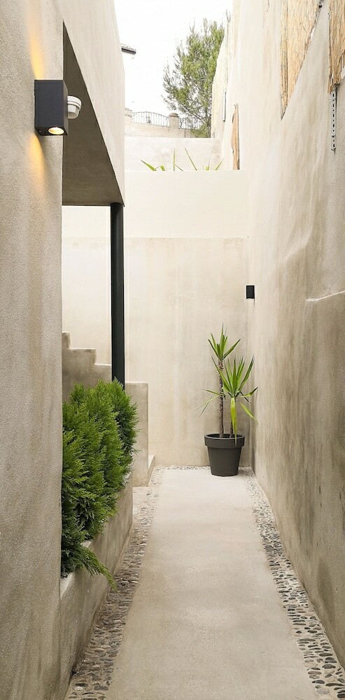 Aparthotel Ronda Center Apartments With Pool