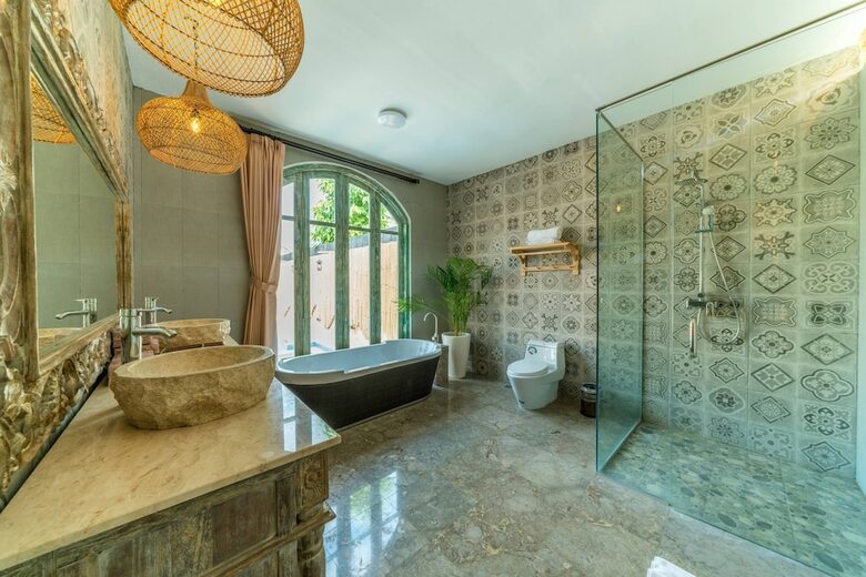 Villa Secret Estate
