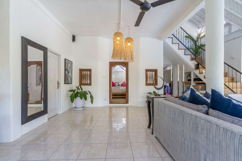 Villa Alor