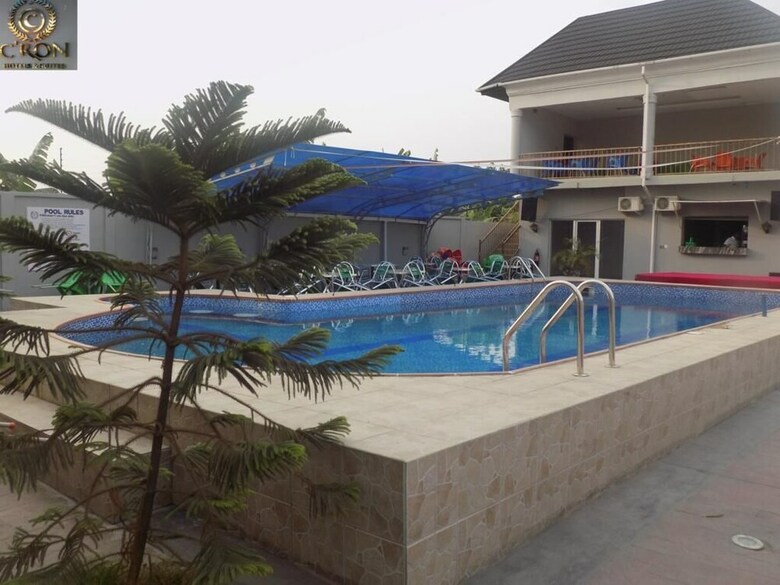 C'ron Hotels And Suites