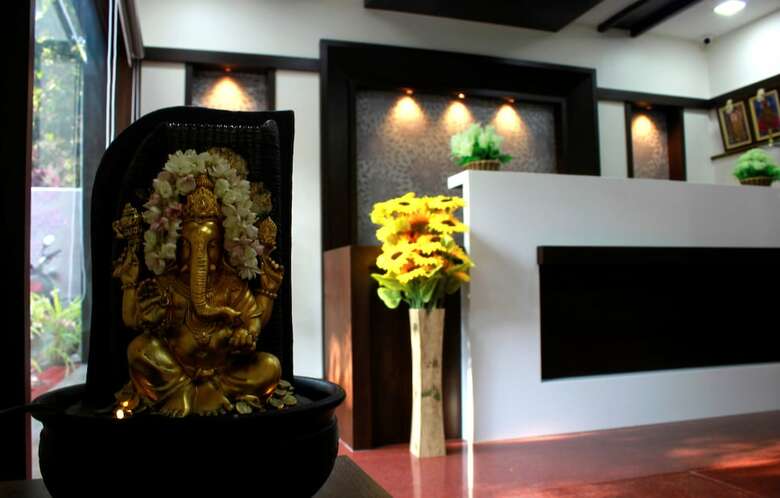 Hotel Rithikha Inn Crest