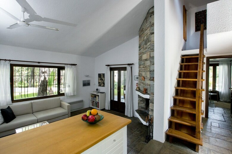 Apartamentos Villa Emily In Sani With Garden And Pool