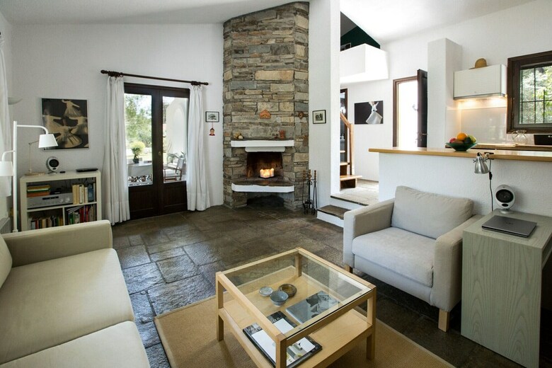 Apartamentos Villa Emily In Sani With Garden And Pool